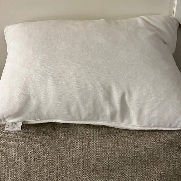 Christmas Holiday Pillow/beautiful quality and Display - Picture 3 of 3